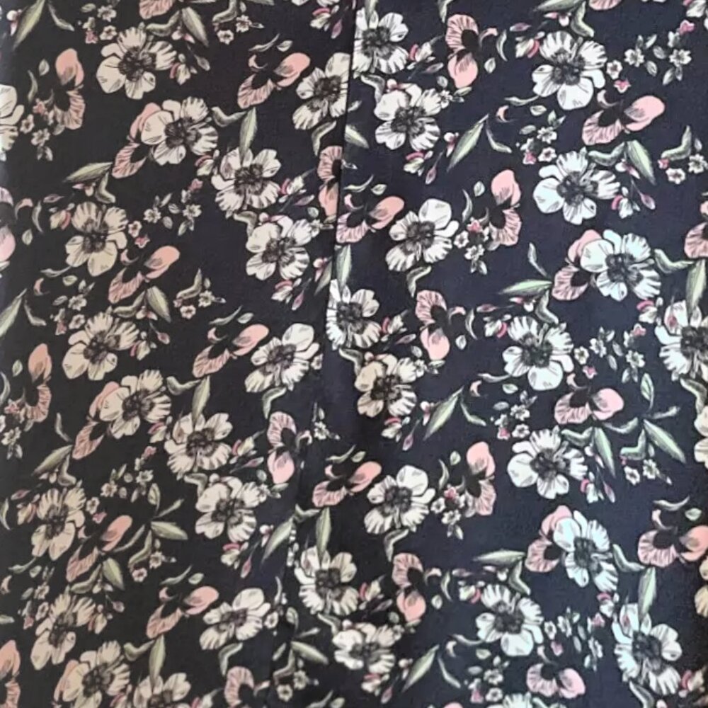 NEW Vince Camuto Women Navy Multi Floral Cold Shoulder Long Sleeve Dress - Picture 5 of 5